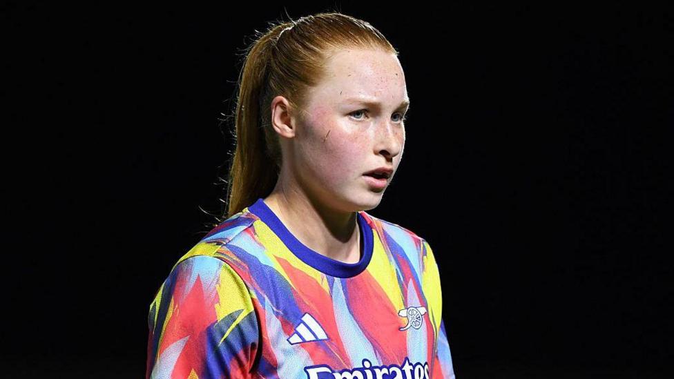 مدافع آرسنال، کیتی رید، دچار پارگی رباط صلیبی شد